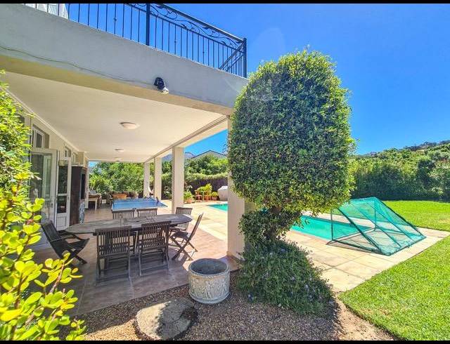 6 BEDROOM PROPERTY TO RENT IN AVIGNON
